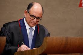 STJ decide que nova regra sobre feriado local vale para recursos já interpostos