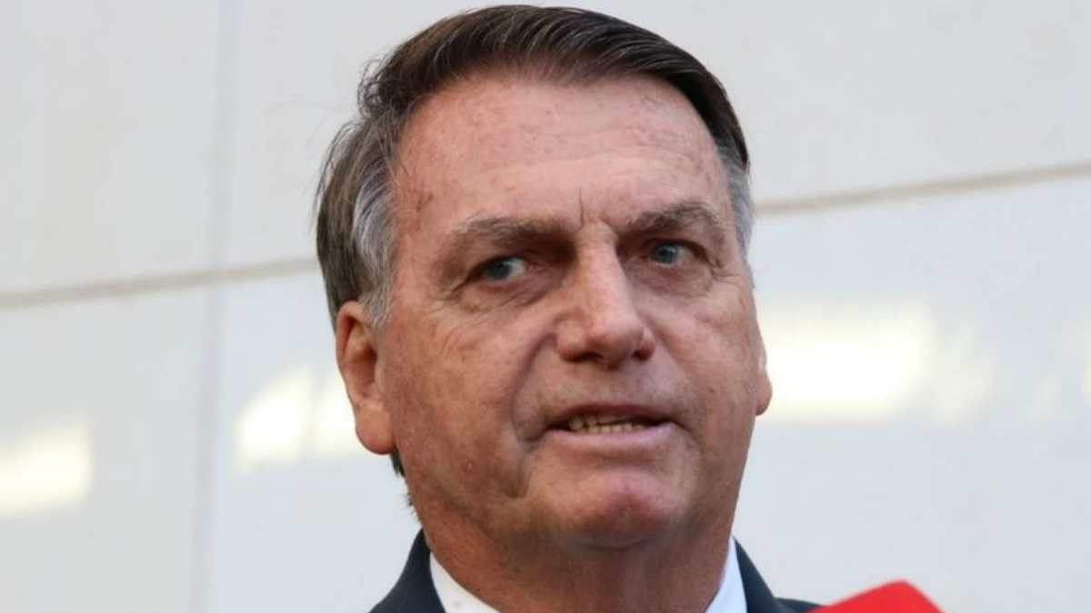 Bolsonaro se defende no STF, nega golpe e pede anistia