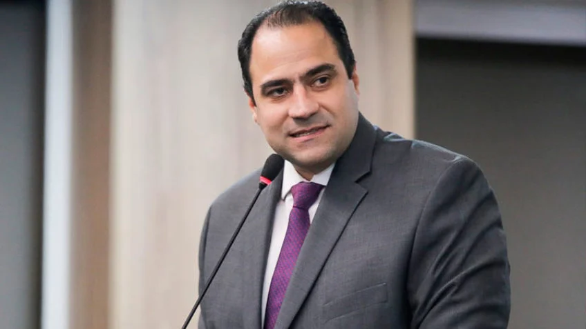 Beto Simonetti critica sustentações orais em vídeo durante posse na OAB