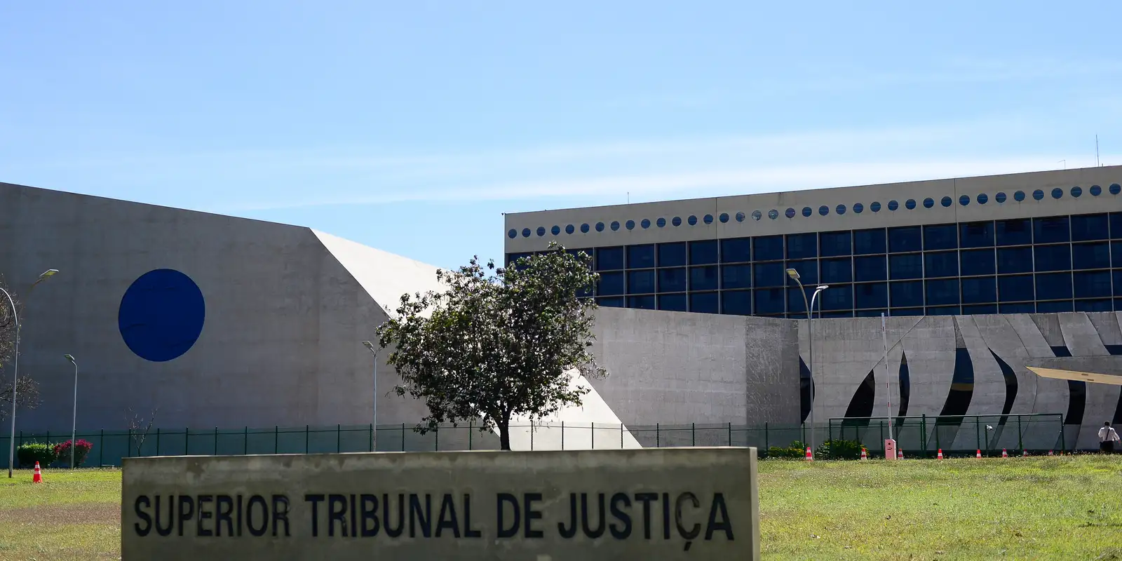 STJ define que juros e correção monetária sobre multa por improbidade devem contar desde o ato ilícito