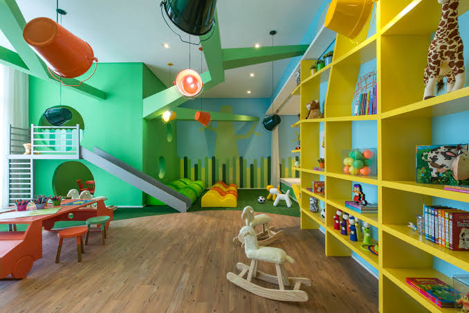 Shopping e brinquedoteca são condenados a indenizar criança autista por falha na prestação de serviços