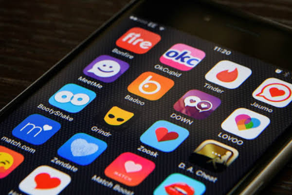 Réu que extorquiu vítima após conhecê-la em site de relacionamento tem condenação mantida