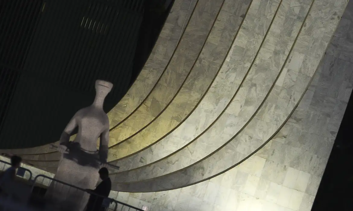 STF marca para 6 de maio julgamento do núcleo 4 da trama golpista