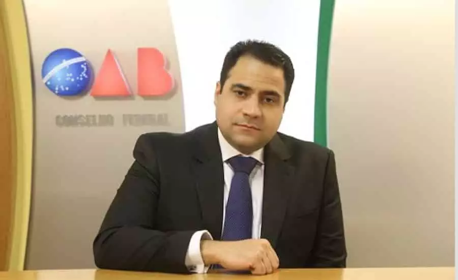 Beto Simonetti toma posse para novo mandato na OAB com presença de autoridades