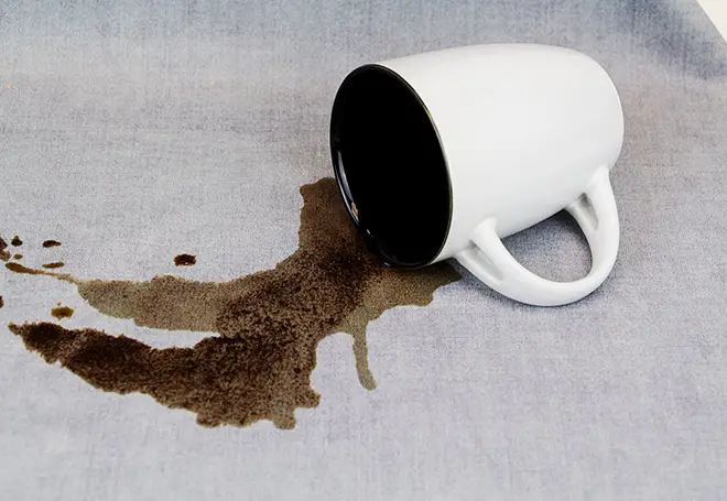 TRT-15 mantém justa causa para trabalhador que jogou café quente em colega