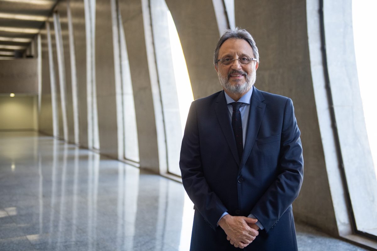 STJ reconhece que furto de R$ 24 em frango não configura crime