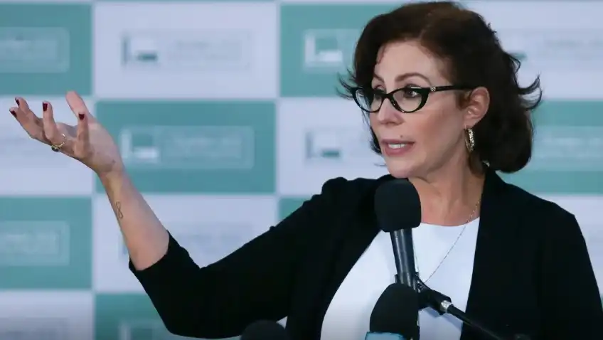 STF já tem data para iniciar julgamento de ação penal contra Carla Zambelli por invasão ao sistema do CNJ