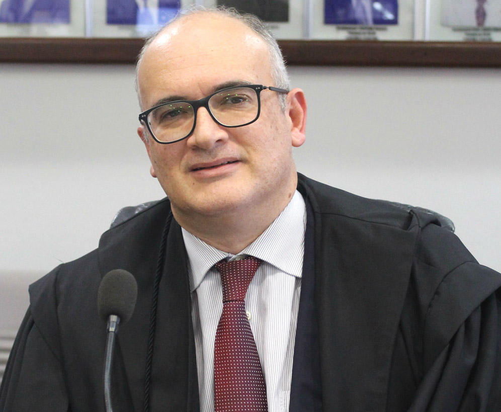 Juiz determina suspensão de contratos da CAERN com escritório de advocacia após pedido de aprovados em concurso