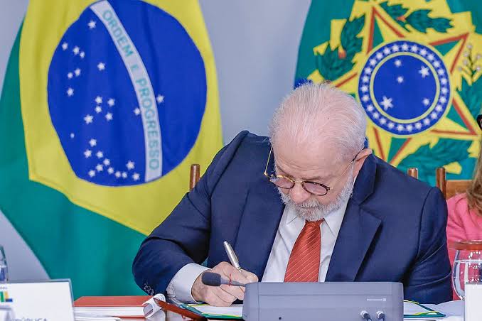 Nova lei que amplia proteção a integrantes do Judiciário veta sigilo sobre salários de juízes