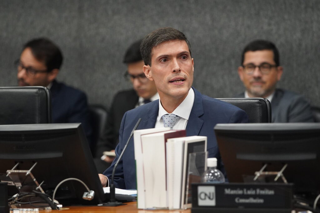 CNJ afasta juiz do TJ-RJ por acumular 3 mil processos e fraudar sistema