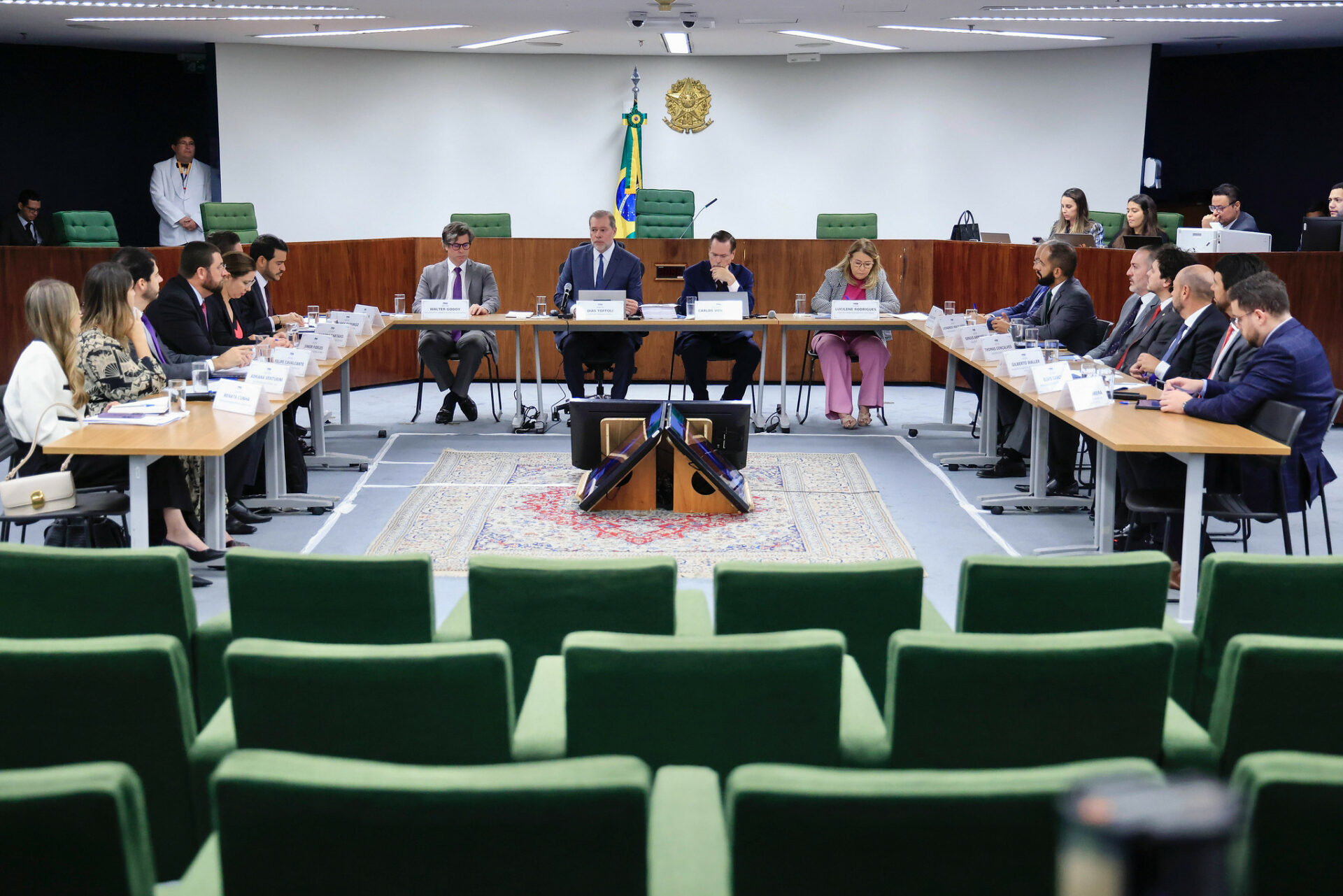 STF define prazo até 15 de julho para União e INSS apresentarem plano de devolução de valores a vítimas de fraudes no INSS