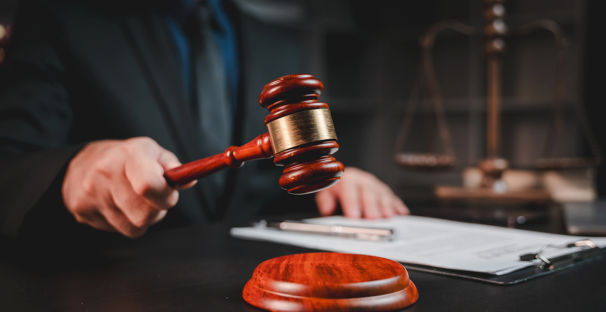 Advogado é condenado a pagar R$ 15 mil por ofensas em petições; TJ-DFT entende que expressões ultrapassaram os limites da imunidade profissional