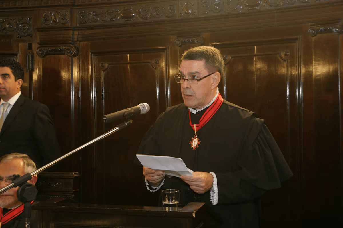 PGR acusa desembargador de usar método 'smurfing' 41 vezes para lavar dinheiro de propina