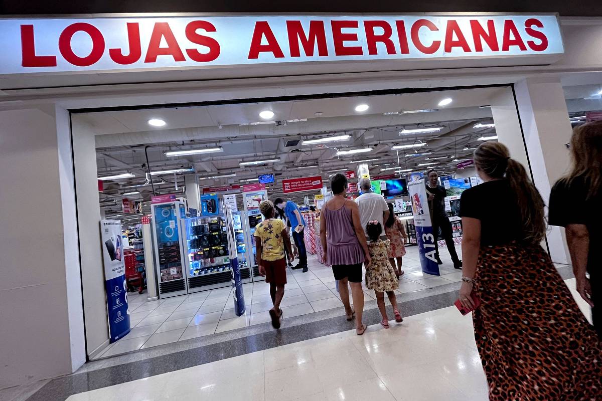 Lojas Americanas é condenada a pagar R$ 30 mil por abordagem racista em menino de 12 anos