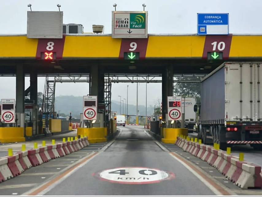 TST reconhece responsabilidade objetiva e condena concessionária a indenizar R$ 60 mil a ex-funcionária em caso de atropelamento causado por motorista que se recusou a pagar pedágio