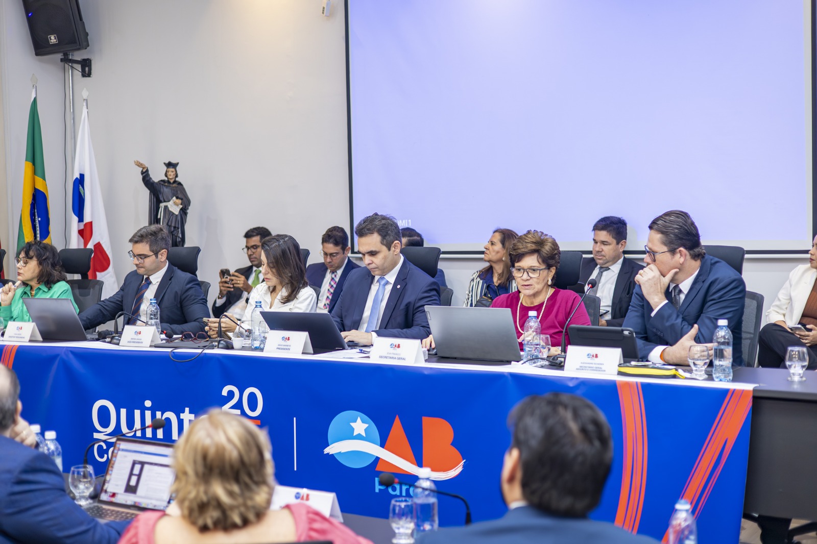 OAB Pará denuncia tentativa de deslegitimar processo do Quinto por não se curvar a interesses políticos; vice-presidente e sua filha de 2 anos foram atacadas