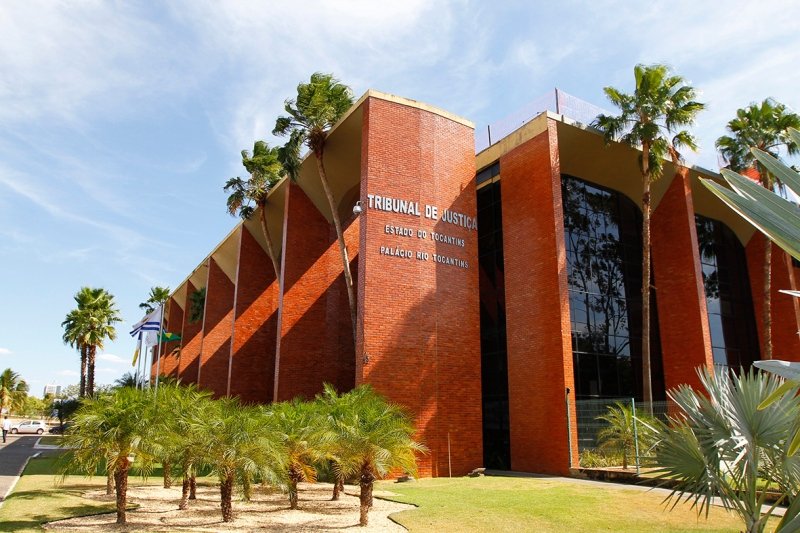 TJ de Tocantins afasta juiz por suspeita de favorecer partes em processo