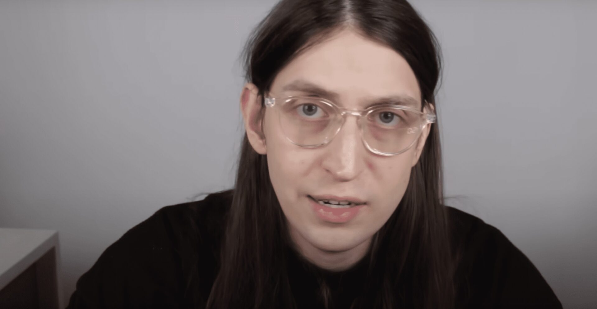 Após denunciar exploração infantil nas redes, Justiça atende pedido de youtuber para quebrar sigilo de 233 perfis que o acusaram de abuso e pedofilia no X