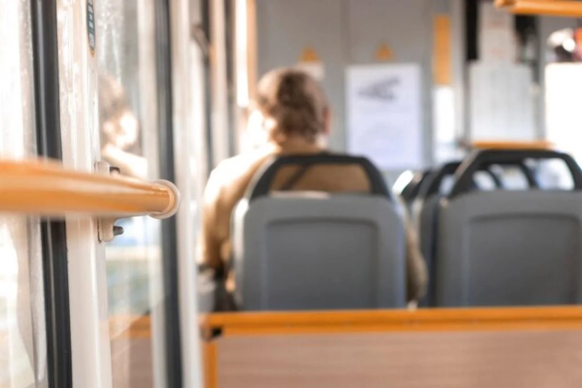 TJ-MG mantém condenação de município por interromper transporte escolar adaptado para criança com deficiência