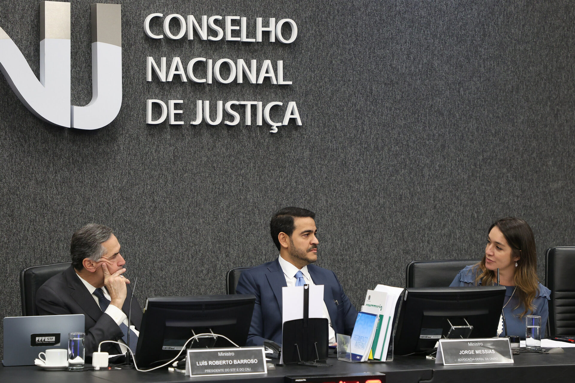 CNJ, AGU e PGF firmam acordo para reduzir volume de execuções fiscais pendentes