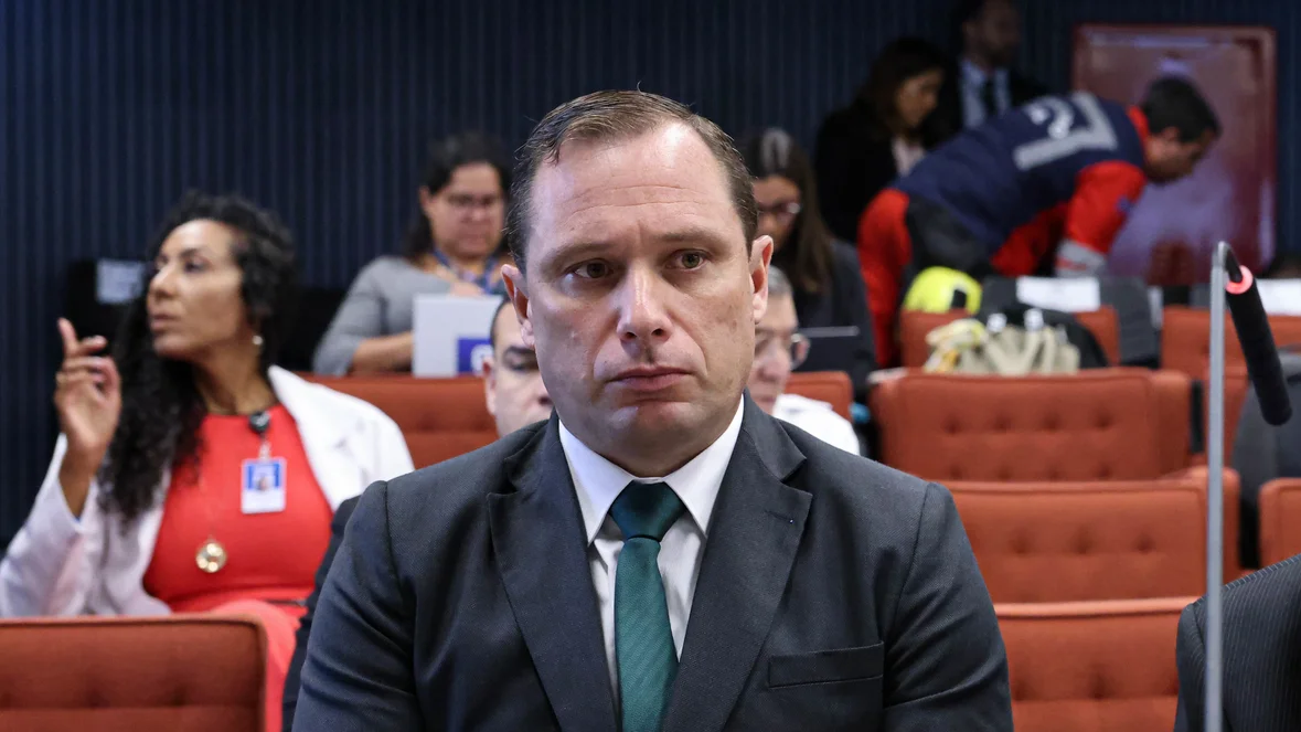 Maioria da Primeira Turma do STF condena Mauro Cid por tentativa de abolição da democracia