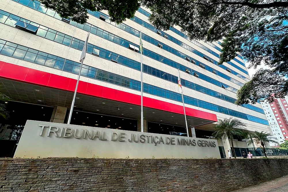 TJMG afasta juiz por suspeita de irregularidades em processos