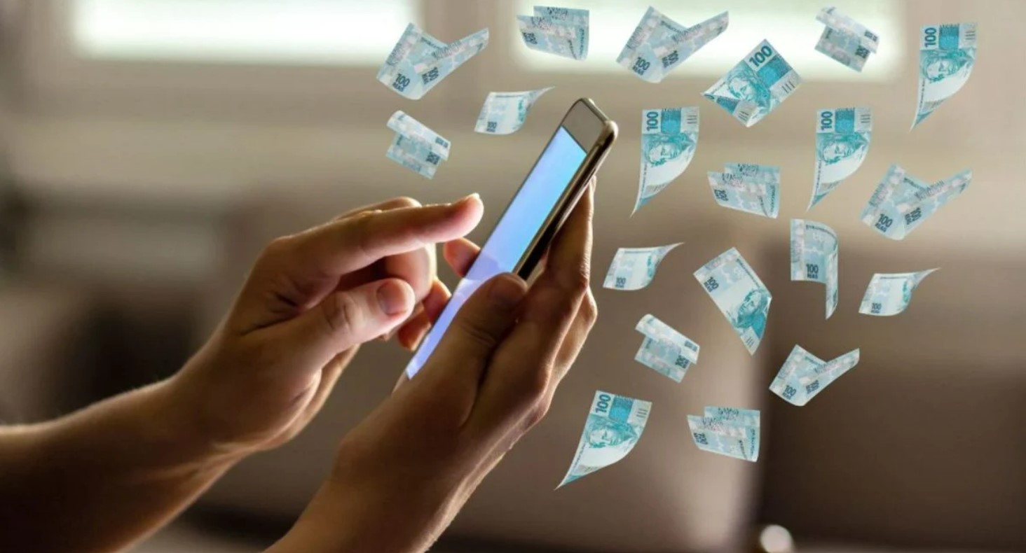 Justiça Federal suspende “bolsa- celular” do Tribunal de Contas do DF; custo anual do benefício é de quase R$ 600 mil