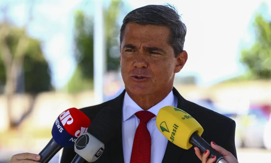 Moraes mantém prisão de general Mário Fernandes por comprovada “periculosidade”