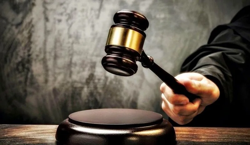 “Bebês mimados”: Juiz nega indenização por danos morais a ex-funcionário por falta de provas e crítica fragilidades das pessoas na atualidade