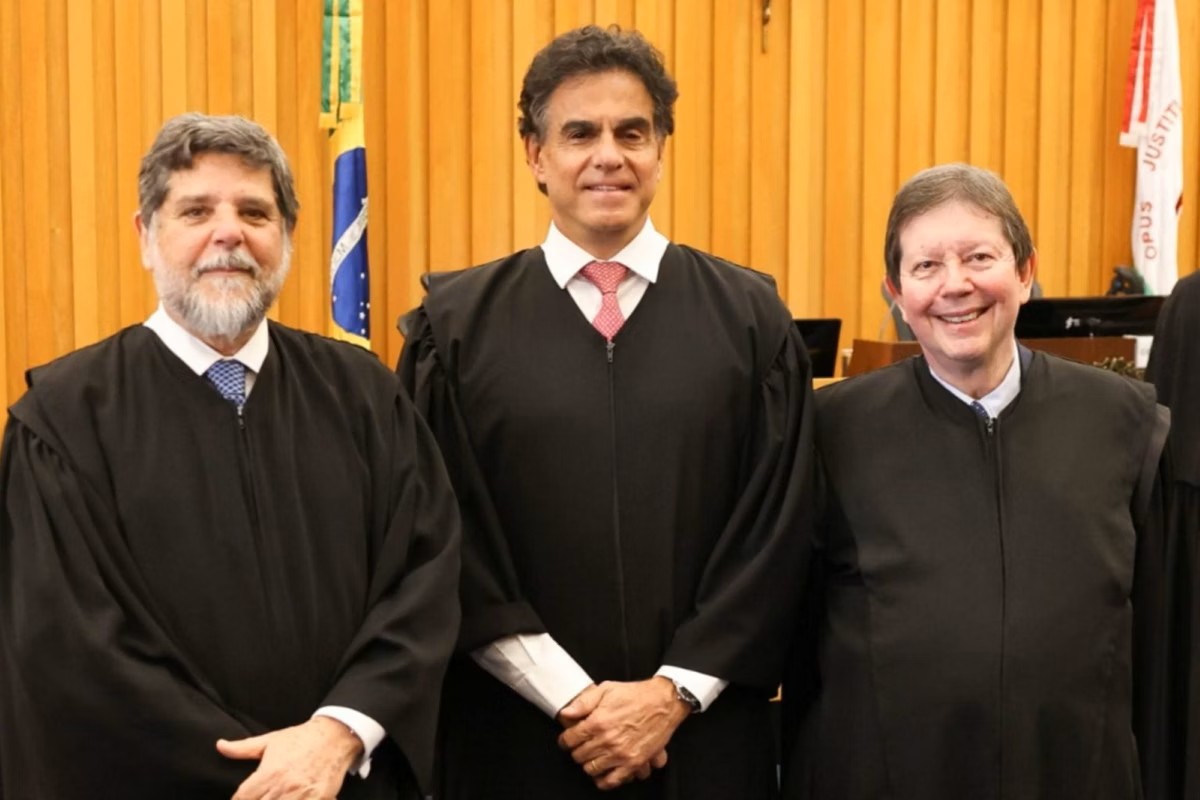 Nova direção do TST toma posse: Vieira de Mello Filho e Caputo Bastos são presidente e vice; José Roberto Pimenta assume corregedoria-geral