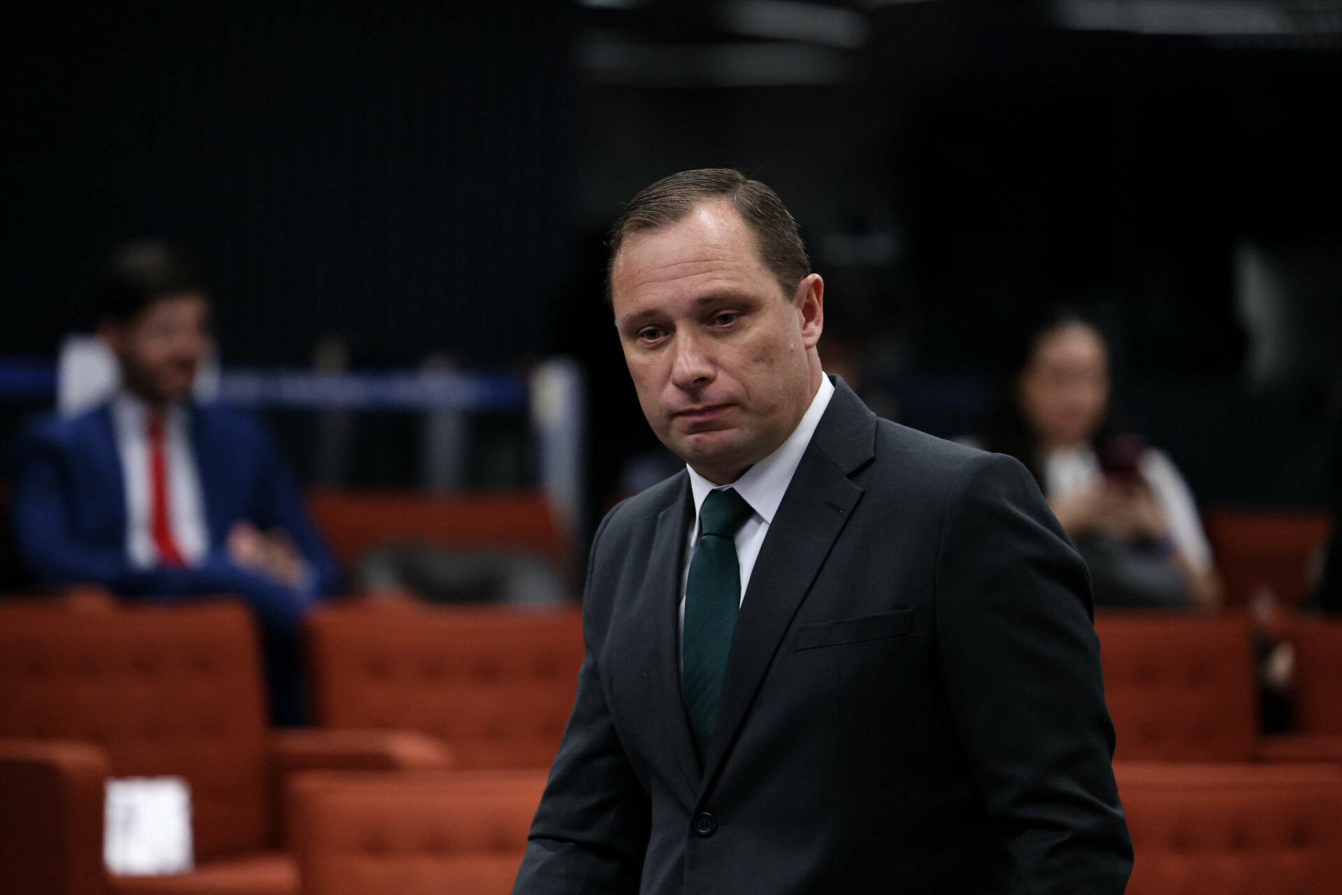 Moraes determina início de cumprimento de pena de Mauro Cid e retirada de tornozeleira 