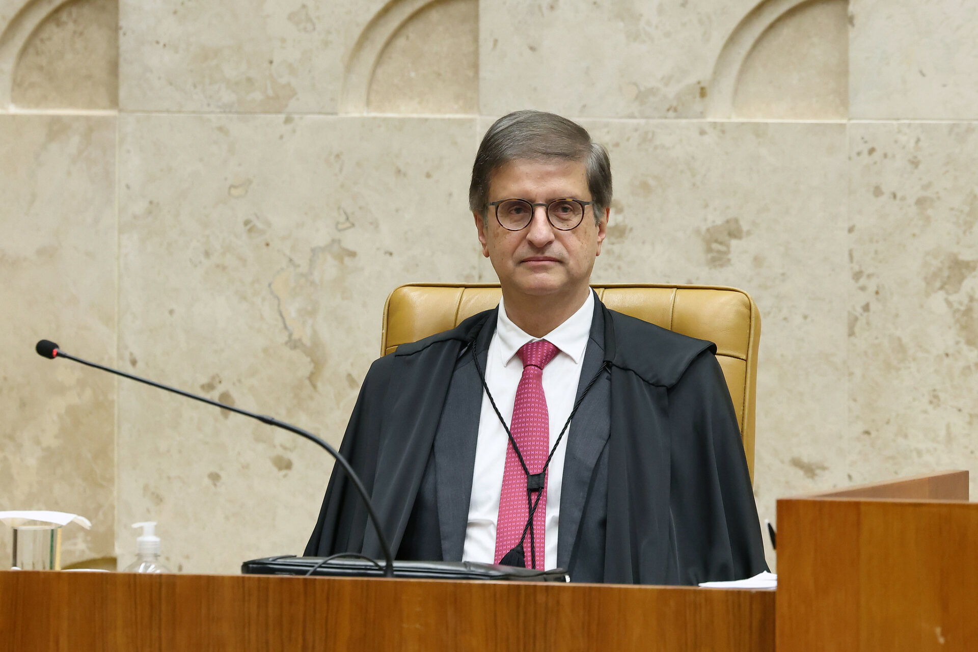 PGR envia ao STF parecer contrário a possibilidade de mandato remoto no Congresso