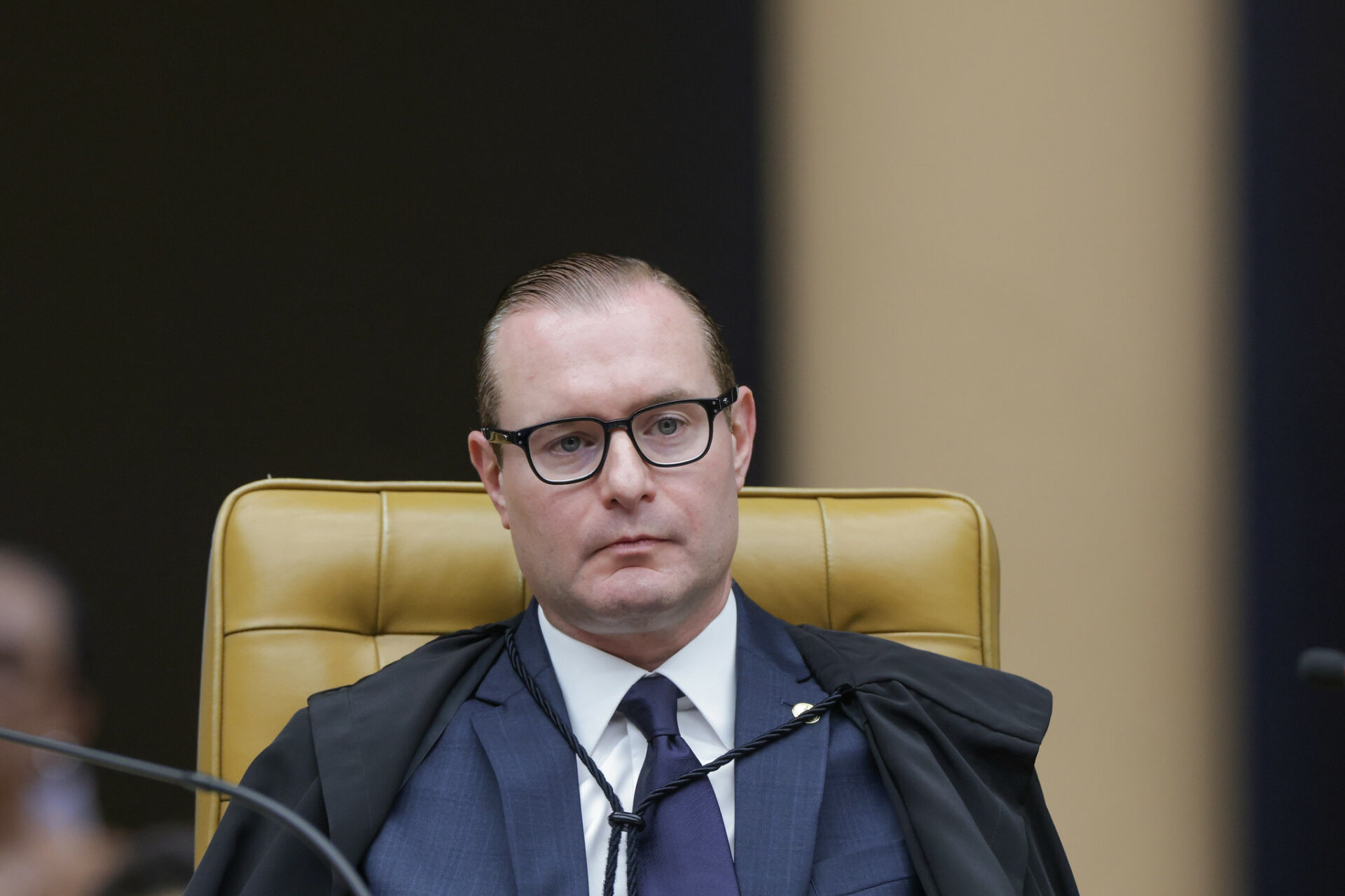 Zanin vota contra desoneração, mas mantém acordo para compensação