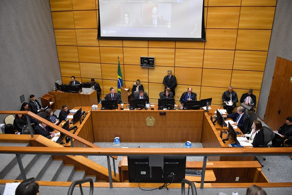 Agravo de instrumento não cabe contra decisão que autorizou produção de prova, decide STJ