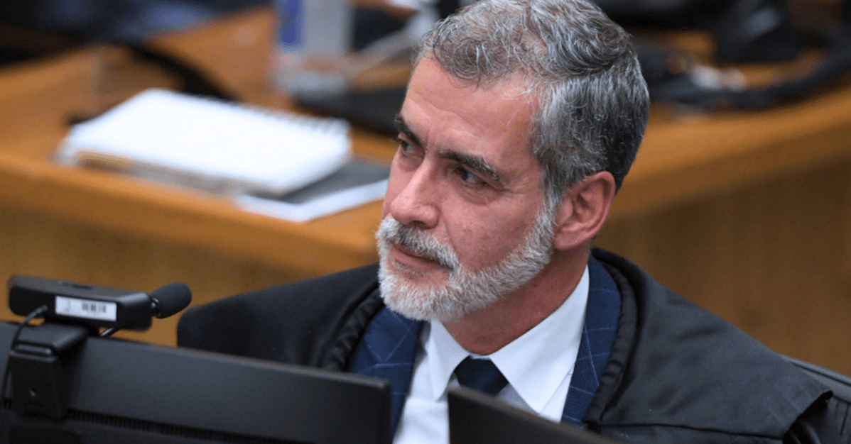 STJ define que interrogatório de adolescente deve ser último ato da instrução