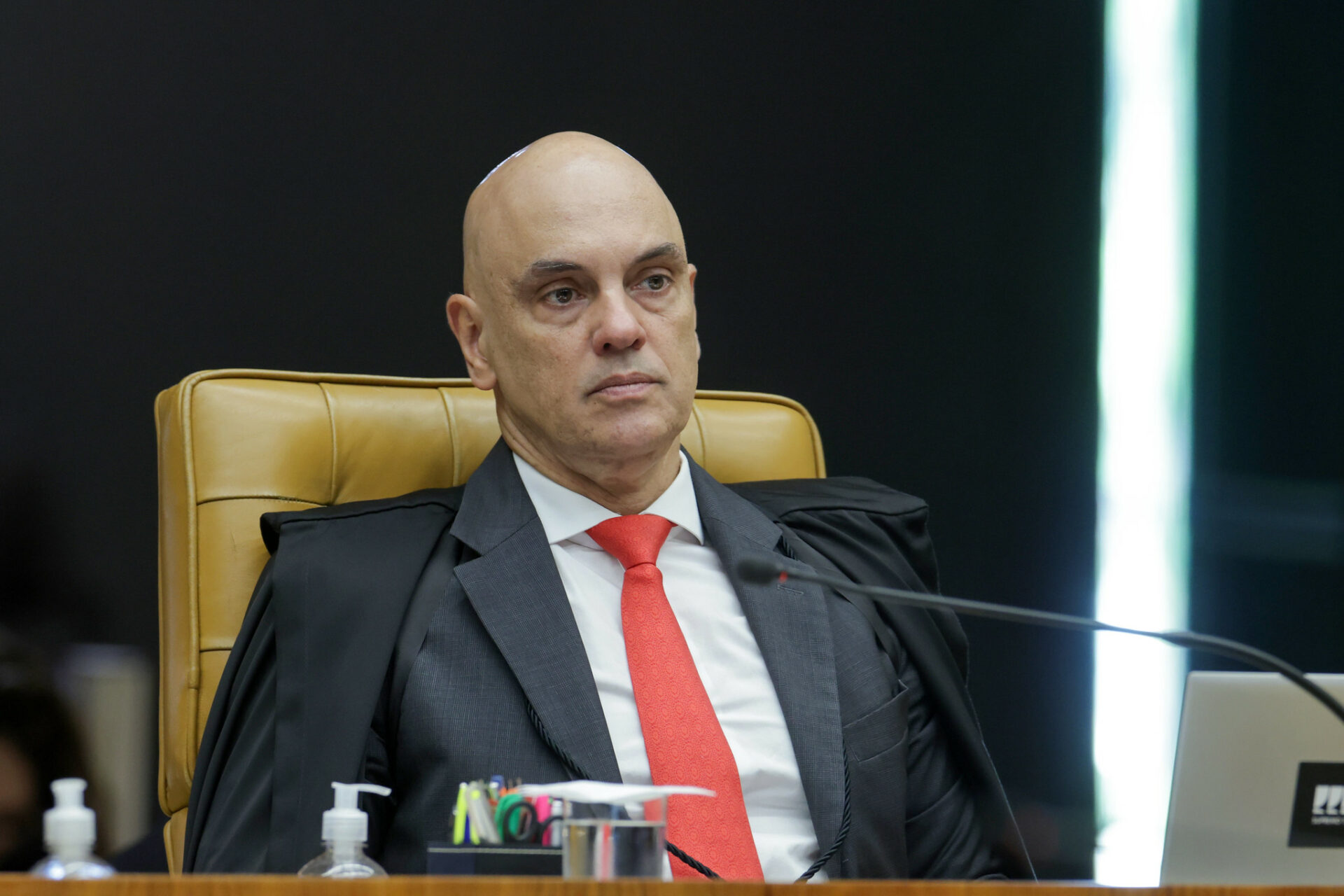 Moraes autoriza viagem de réu do 8 de janeiro para realizar consulta médica e tratar câncer