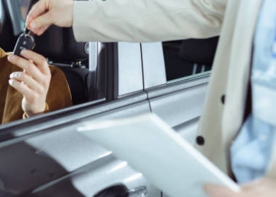 TJ-MT condena concessionária e montadora a devolver valor pago mais indenização a homem que comprou veículo com defeito