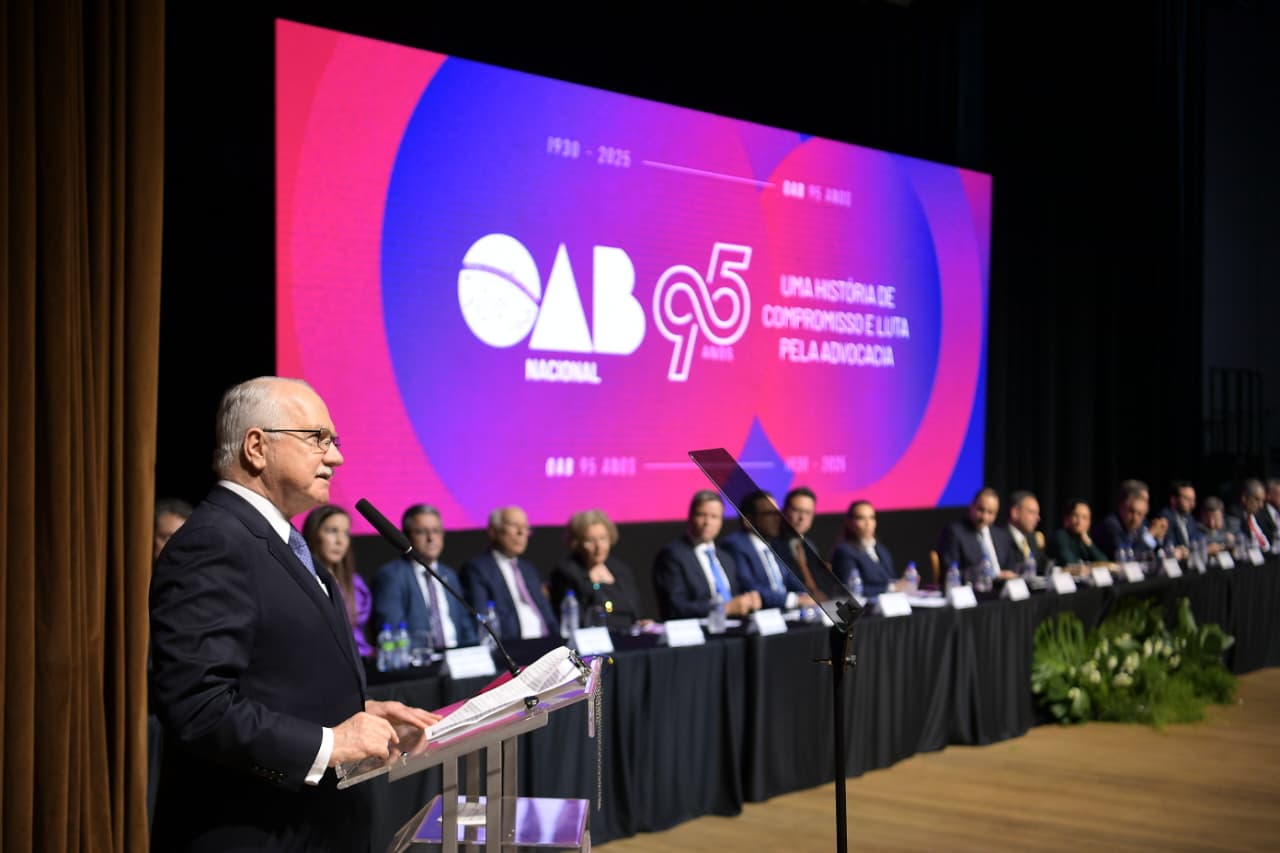 Em cerimônia dos 95 anos da OAB, presidente do STF destaca papel da advocacia na defesa da democracia constitucional