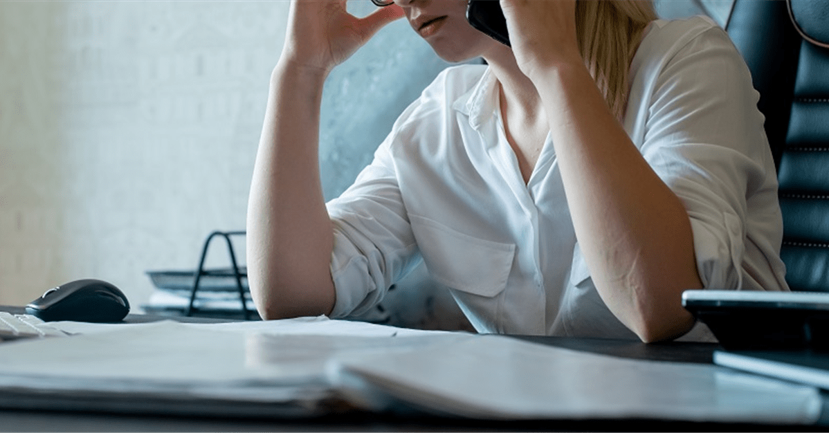 Advogada será indenizada em R$ 111 mil após desenvolver síndrome de burnout por assédio moral no trabalho