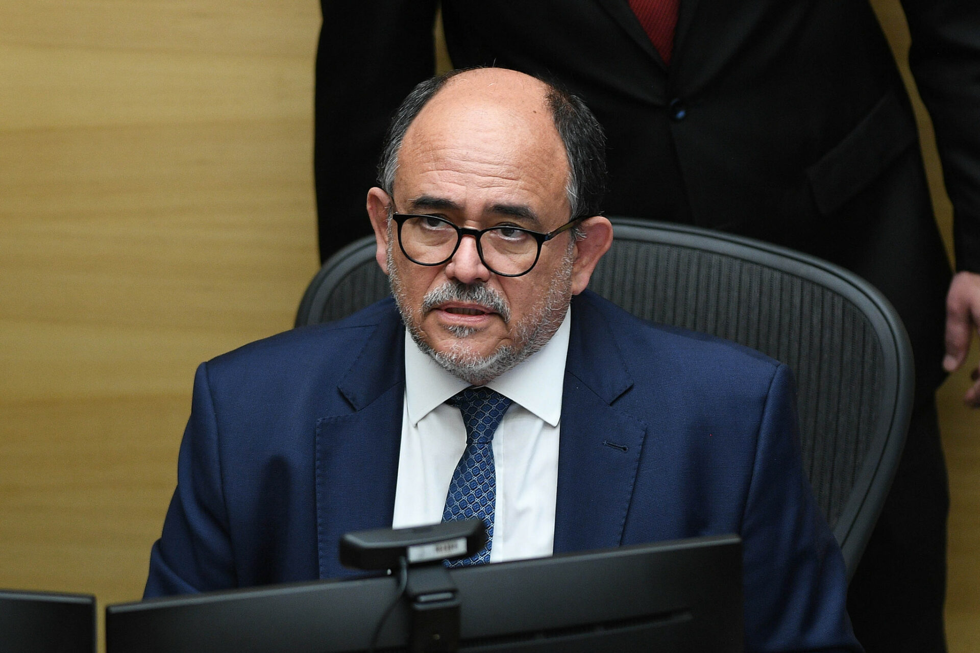 Protocolo de embargos nos próprios autos da ação executiva é vício procedimental sanável, decide STJ