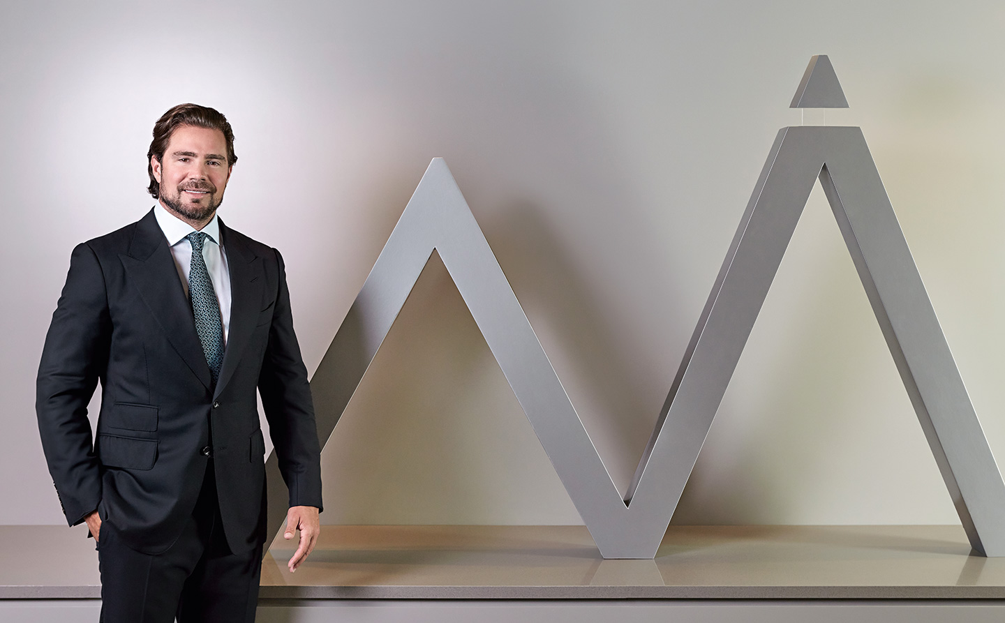 “Prisão é constrangimento ilegal”: Defesa nega risco de fuga e pede liberdade de Daniel Vorcaro