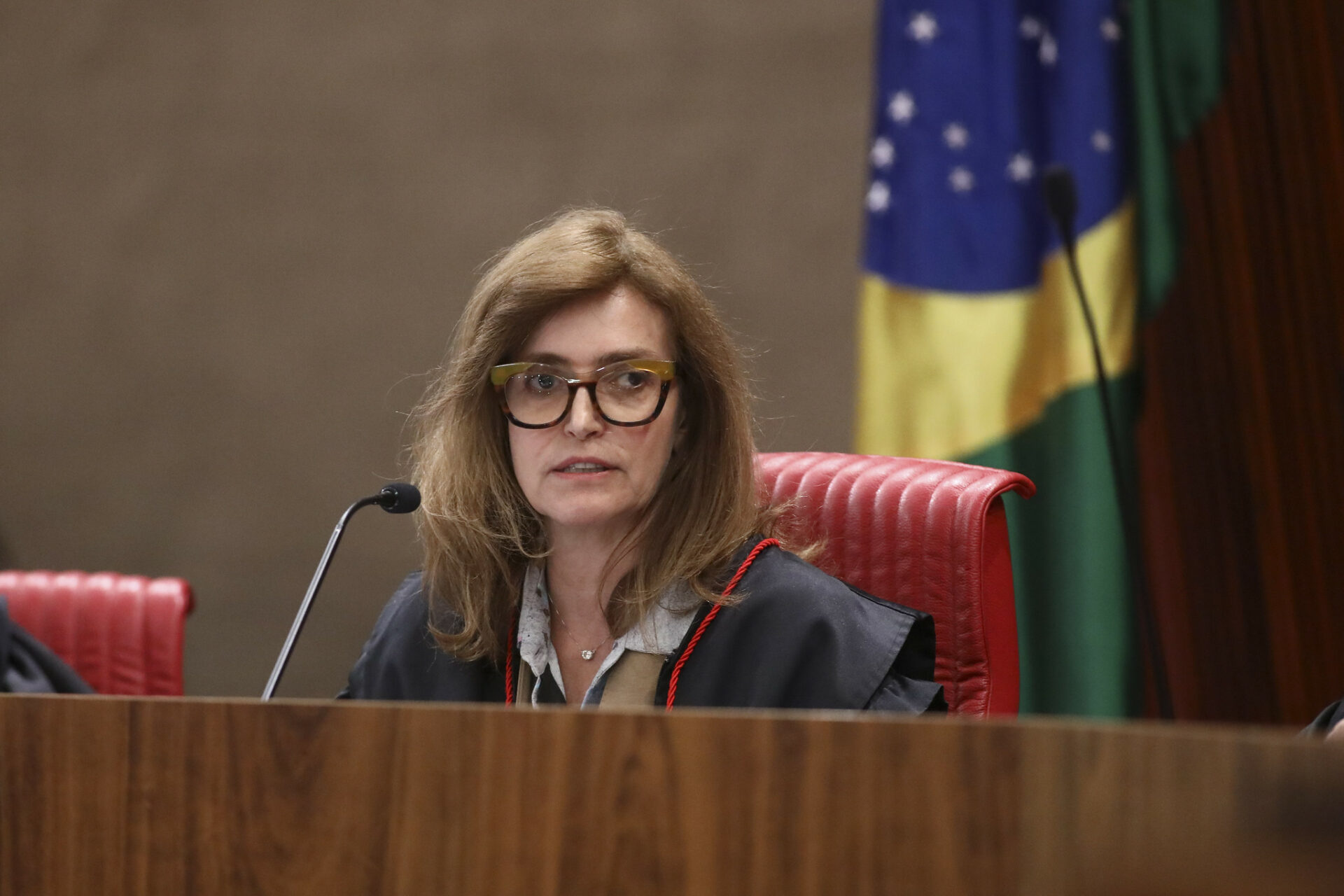 Isabel Galotti é homenageada em despedida dos cargos de ministra e corregedora do TSE