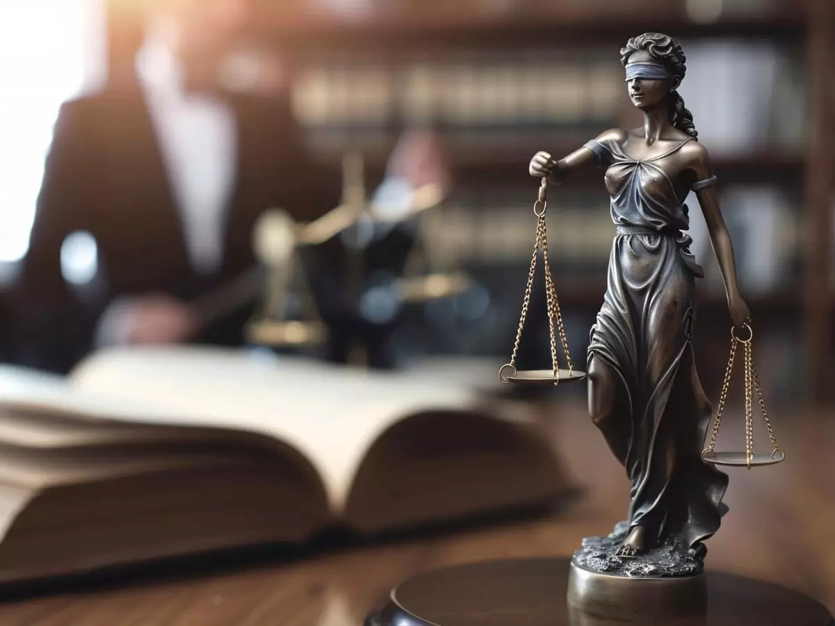 Valores de bolsa de estágio bloqueados em ação trabalhista são impenhoráveis, entende juiz