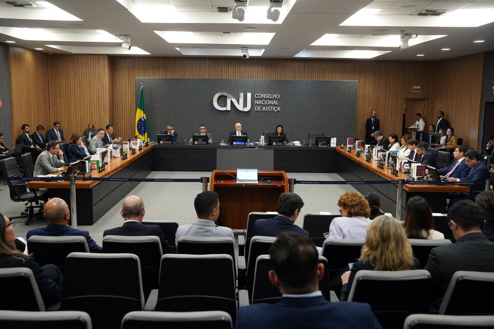 Tribunais vão destinar recursos para ajudar municípios atingidos por tornado no Sul do país, aprova CNJ