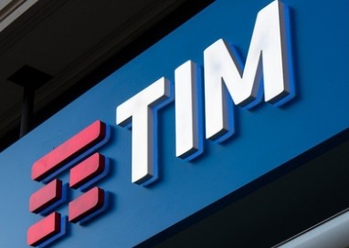 Justiça condena TIM a indenizar consumidora por uso indevido de documentos para contratação de serviços