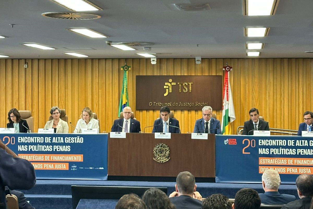 “Sem controle do Estado nas prisões, facções criminosas se fortalecem”, afirma Fachin