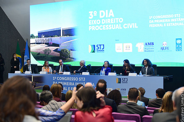 Foco na primeira instância: Congresso que reuniu ministros do STJ e juízes estaduais e federais termina com aprovação de 257 enunciados