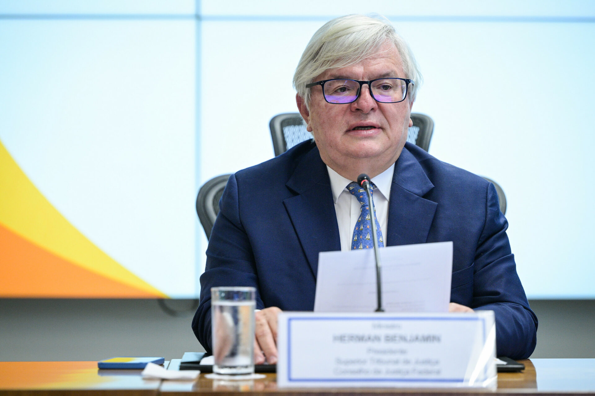 “Justiça para ricos e poderosos”: Herman Benjamin afirma que sistema de direito penal brasileiro é classista