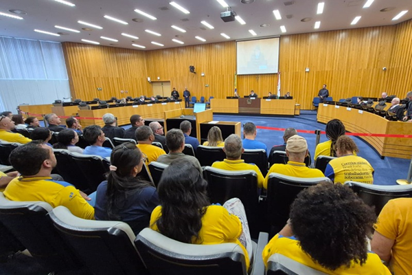 TST decide que greve dos Correios não foi abusiva e autoriza desconto dos dias de paralisação
