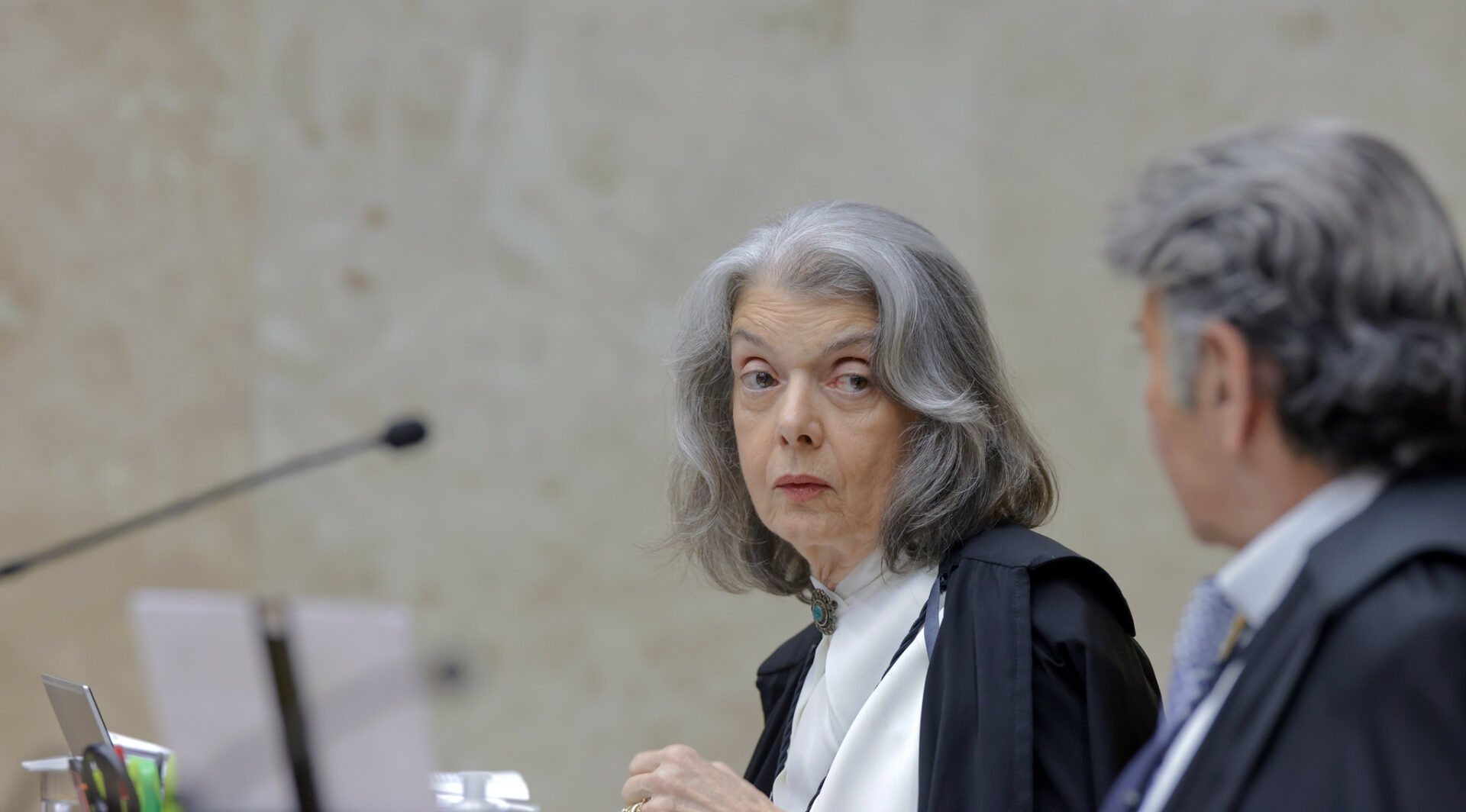 Cármen Lúcia, presidente do TSE, alerta para avanço da desinformação nas eleições de 2026